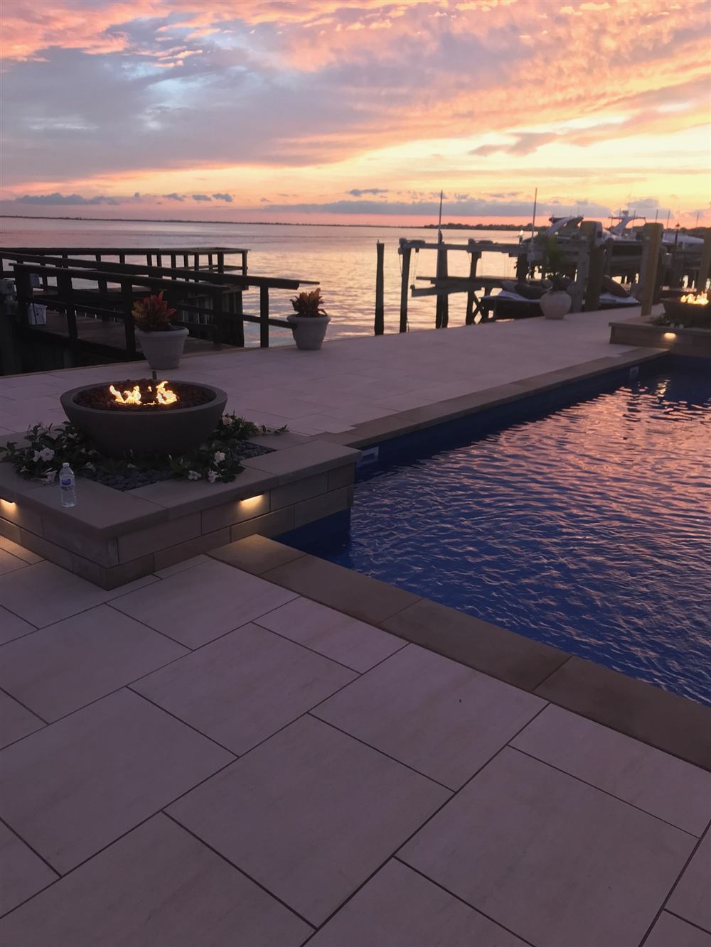 Waterfront Pool & Fire Pit, photo 2
